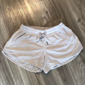 Lululemon size 6 running shorts